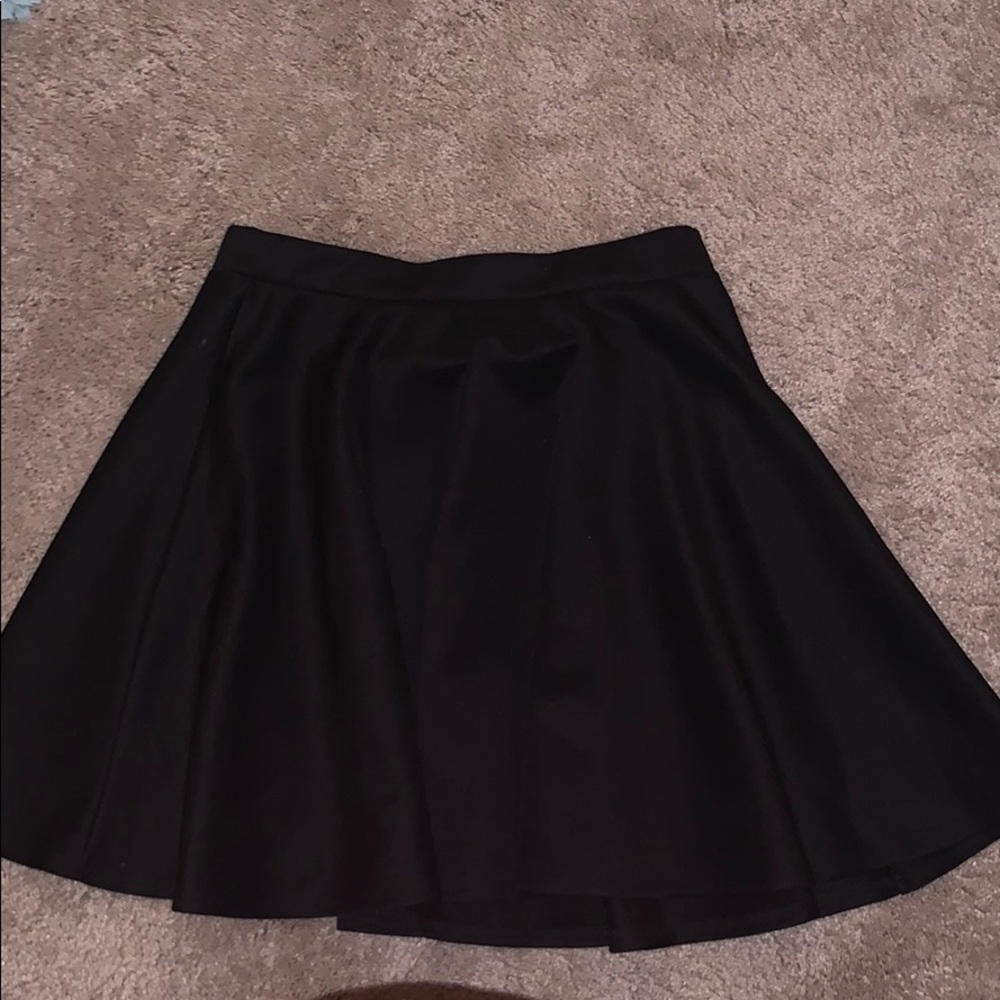 Black medium skirt